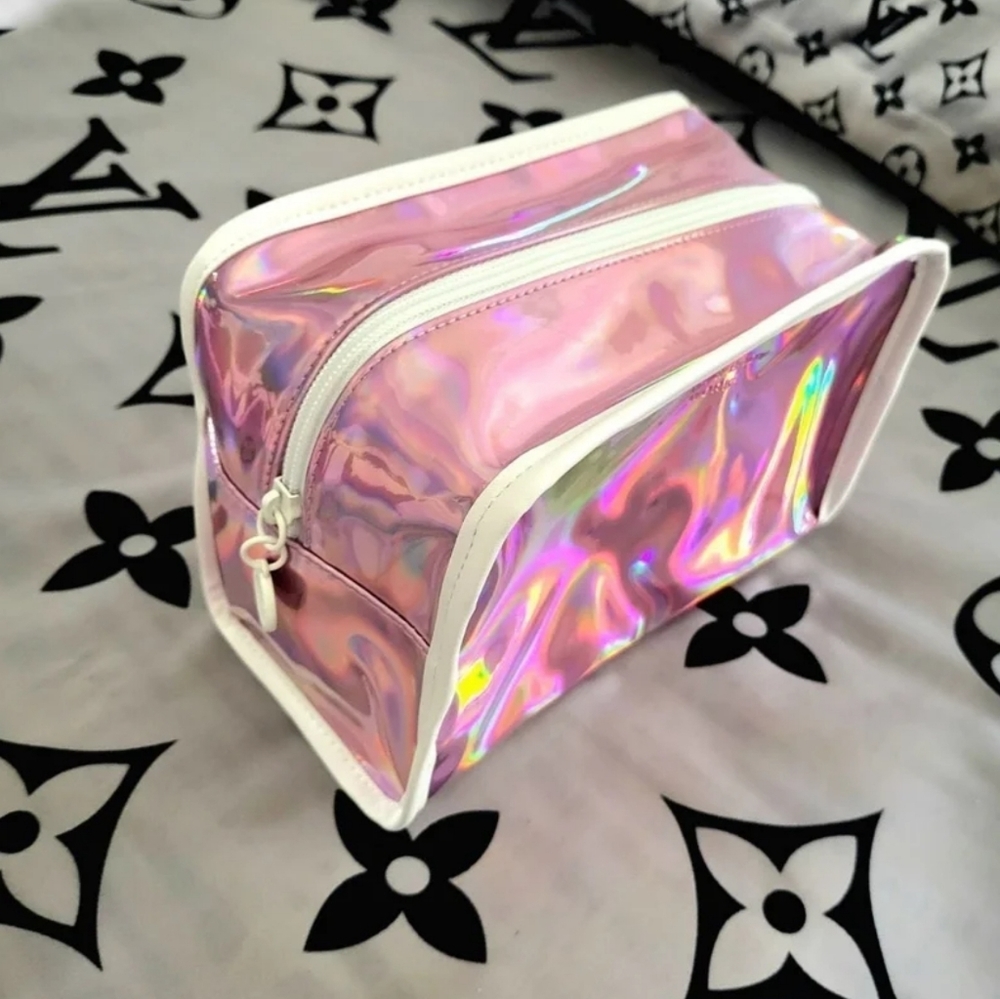 BBW ❤ Essentials Case - Picture 4 of 5